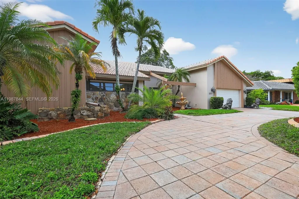 9420 Sea Turtle Lane Plantation FL 33324