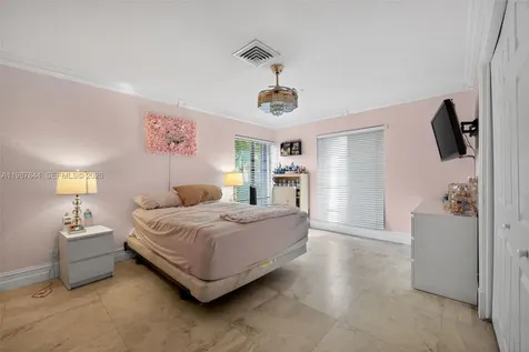 9420 Sea Turtle Lane Plantation FL 33324