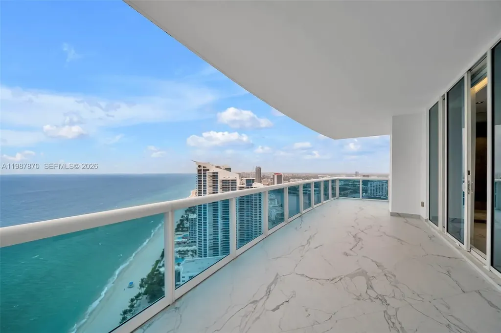 2711 S Ocean Drive Hollywood FL 33019
