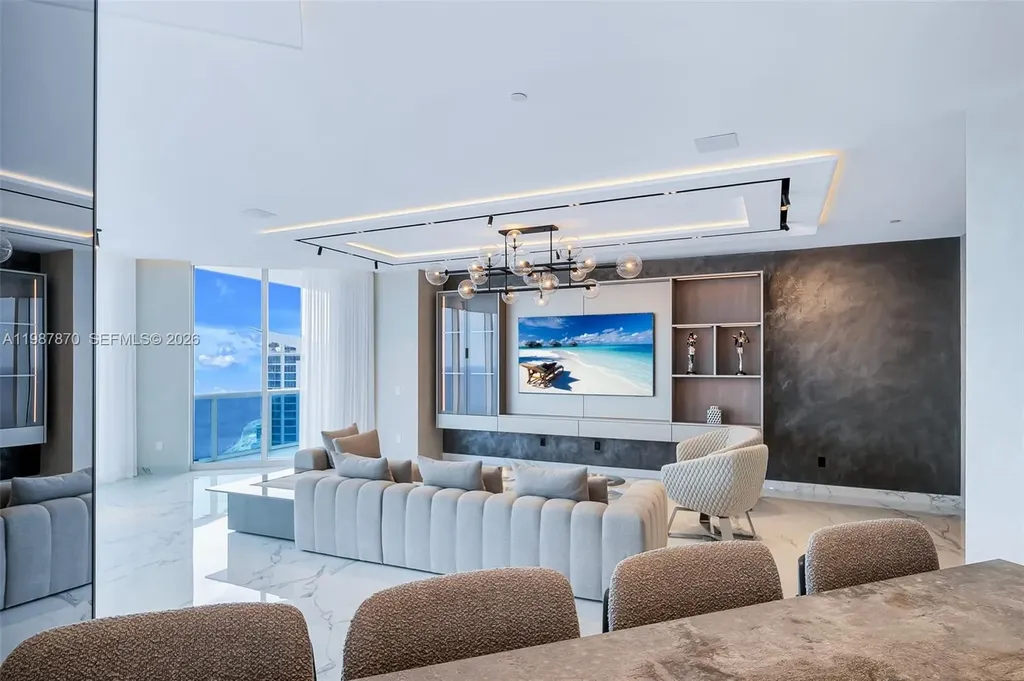 2711 S Ocean Drive Hollywood FL 33019
