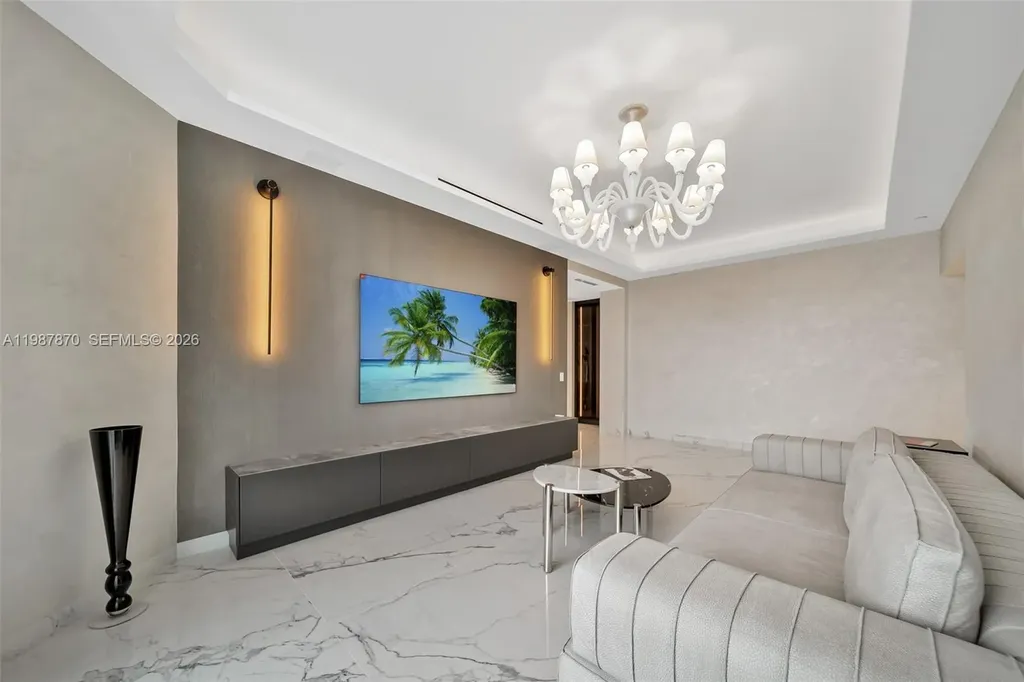 2711 S Ocean Drive Hollywood FL 33019