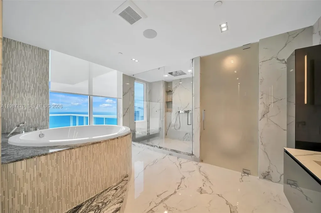 2711 S Ocean Drive Hollywood FL 33019