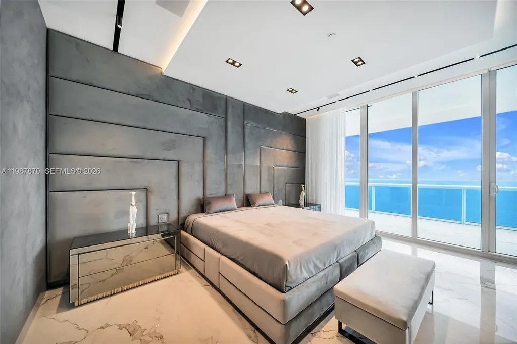 2711 S Ocean Drive Hollywood FL 33019