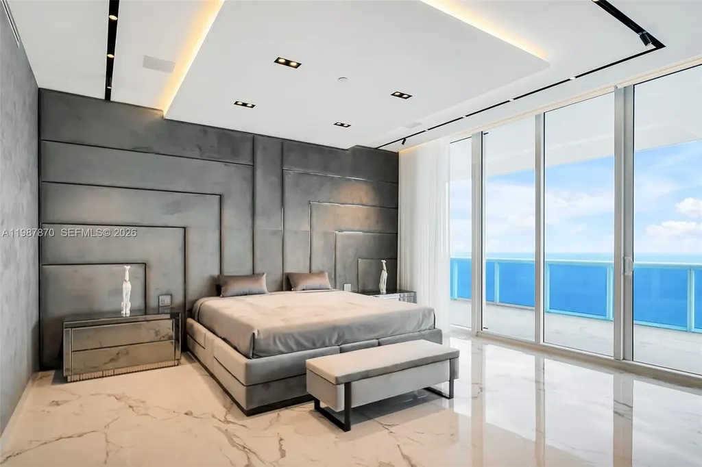 2711 S Ocean Drive Hollywood FL 33019