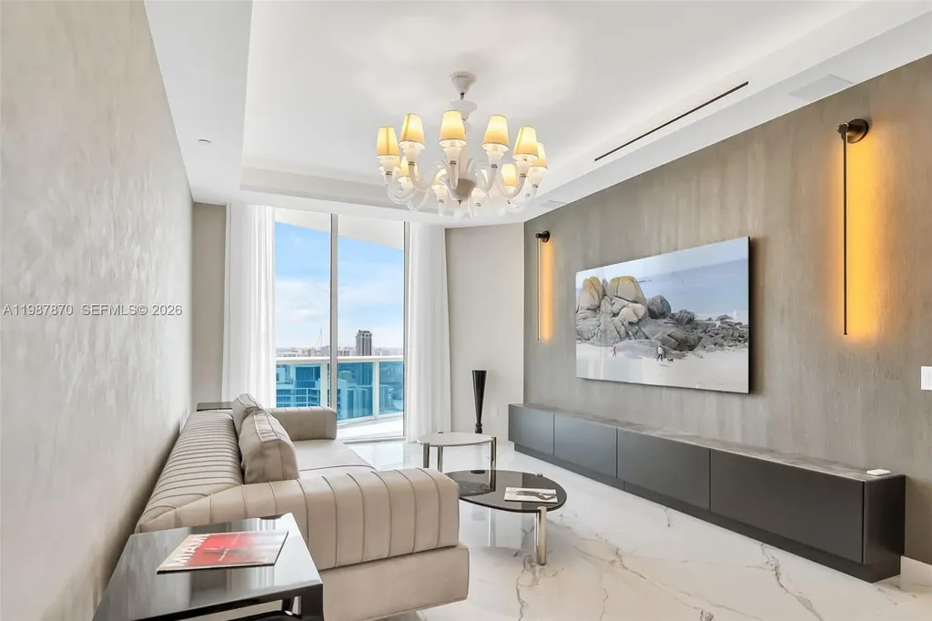 2711 S Ocean Drive Hollywood FL 33019
