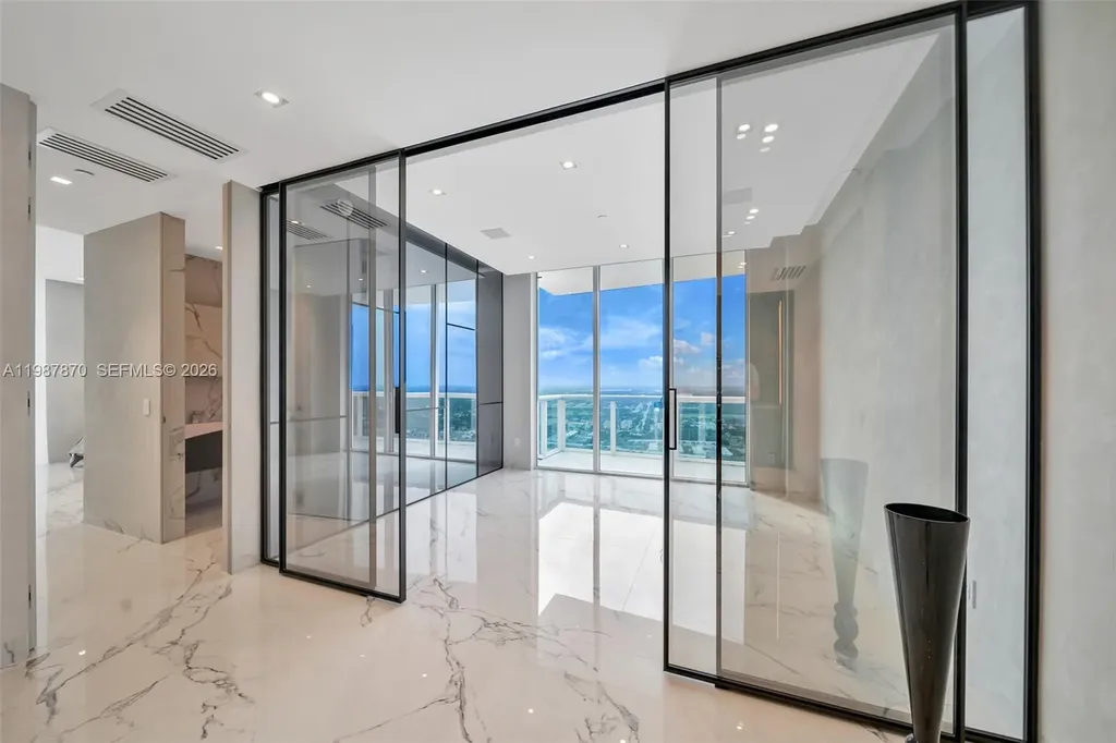 2711 S Ocean Drive Hollywood FL 33019
