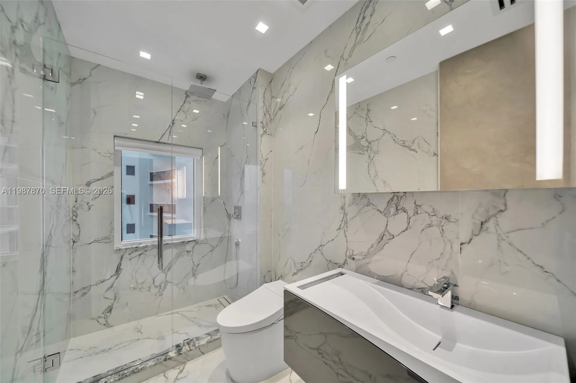 2711 S Ocean Drive Hollywood FL 33019