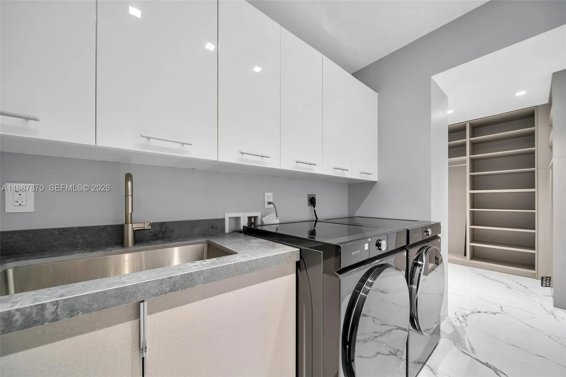 2711 S Ocean Drive Hollywood FL 33019
