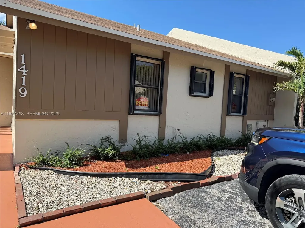 1419 Yellowthroat Street Homestead FL 33035