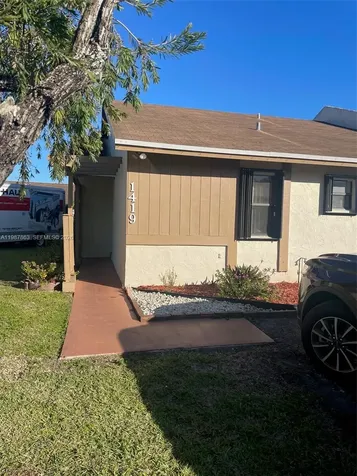 1419 Yellowthroat Street Homestead FL 33035