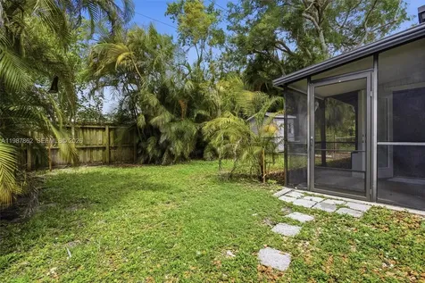 11436 SW 81st Road Pinecrest FL 33156
