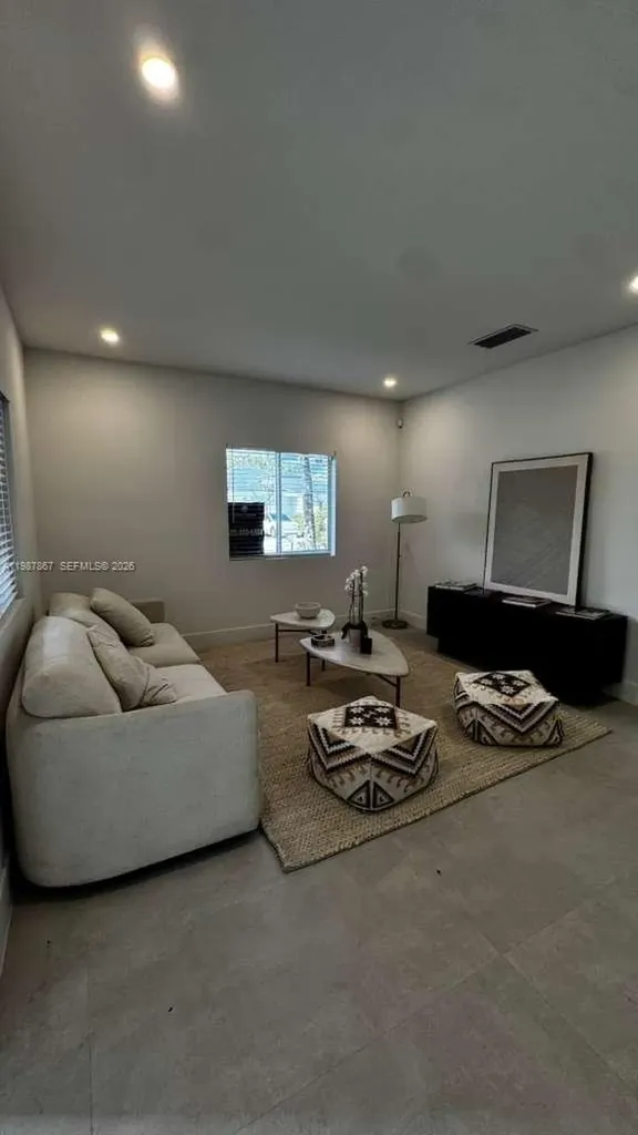2788 NW 9th Place Fort Lauderdale FL 33311