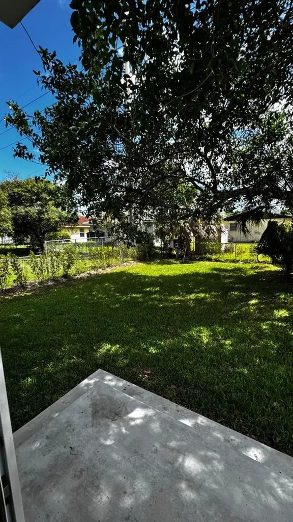 2788 NW 9th Place Fort Lauderdale FL 33311