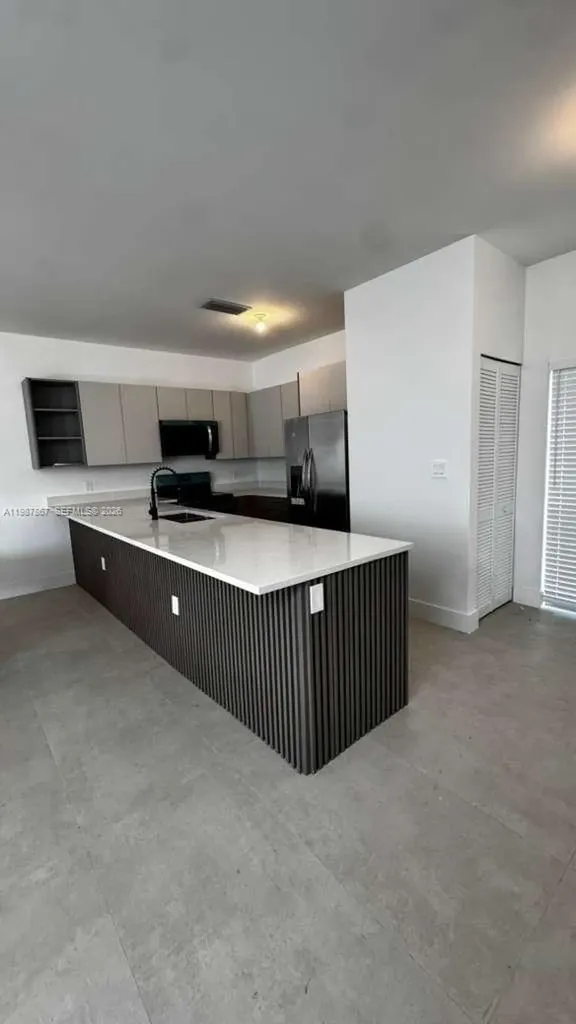 2788 NW 9th Place Fort Lauderdale FL 33311