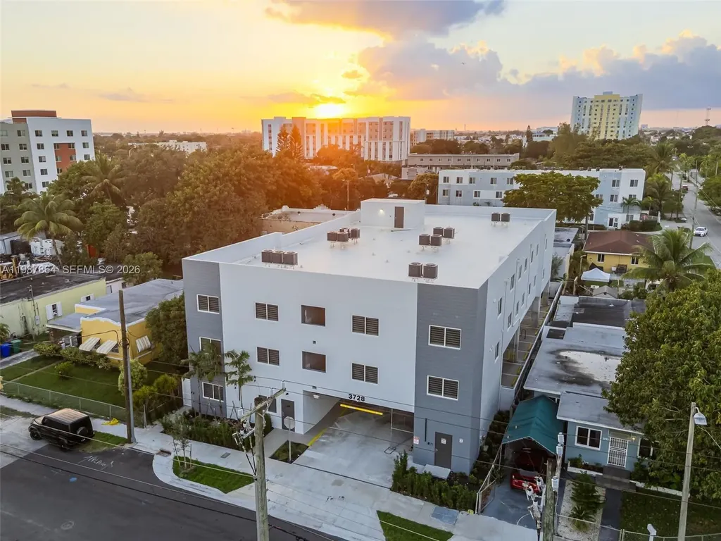 3728 NW 19th Avenue Miami FL 33142