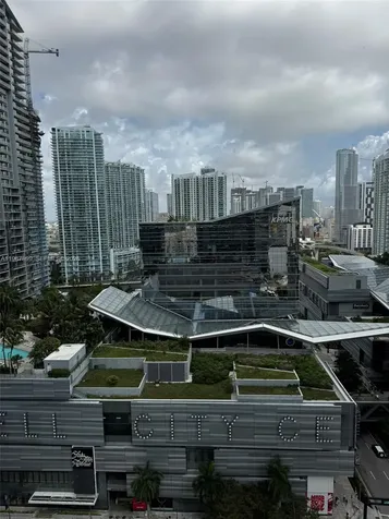 45 SW 9th Street Miami FL 33130