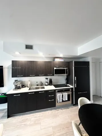 45 SW 9th Street Miami FL 33130