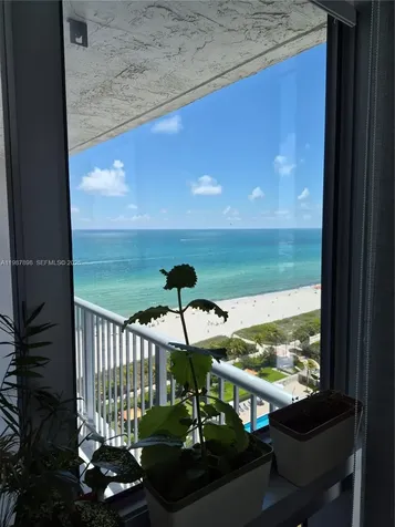 2655 Collins Avenue Miami Beach FL 33140