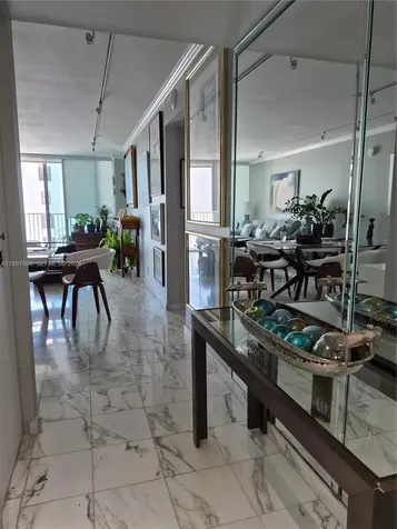 2655 Collins Avenue Miami Beach FL 33140
