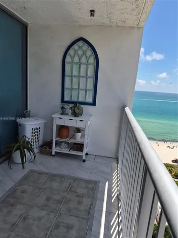 2655 Collins Avenue Miami Beach FL 33140