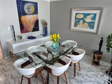 2655 Collins Avenue Miami Beach FL 33140