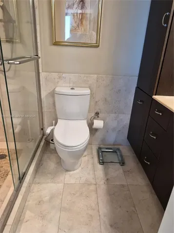 2655 Collins Avenue Miami Beach FL 33140