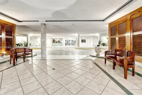2655 Collins Avenue Miami Beach FL 33140
