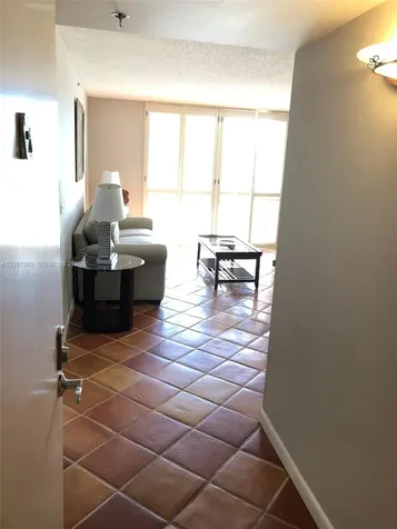 19901 E Country Club Drive Aventura FL 33180