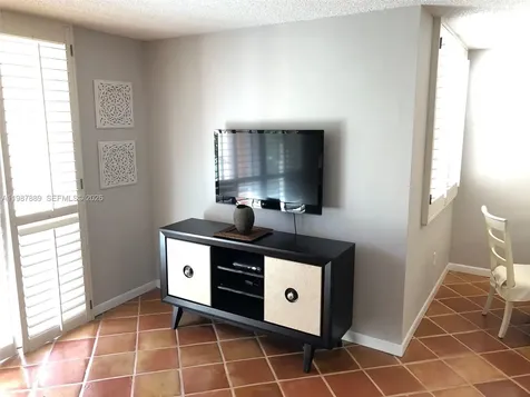 19901 E Country Club Drive Aventura FL 33180