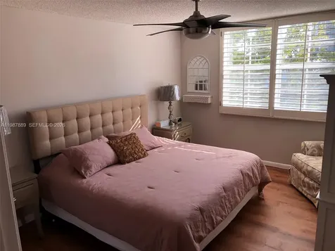19901 E Country Club Drive Aventura FL 33180