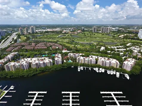 19901 E Country Club Drive Aventura FL 33180