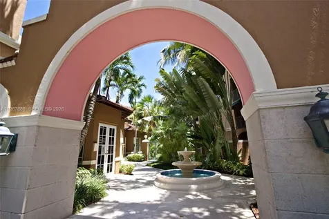 19901 E Country Club Drive Aventura FL 33180