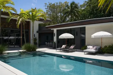 6371 SW 107th Street Pinecrest FL 33156