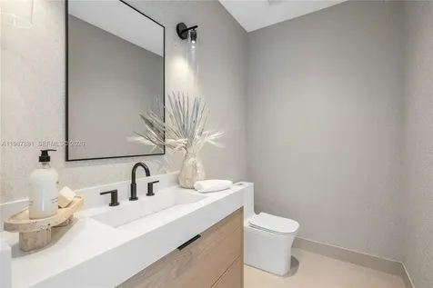769 NE 72nd Terrace Miami FL 33138