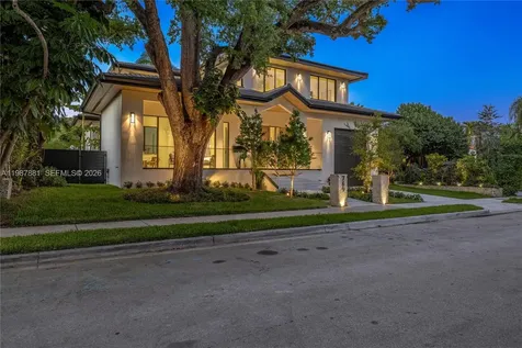 769 NE 72nd Terrace Miami FL 33138