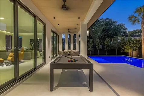 769 NE 72nd Terrace Miami FL 33138