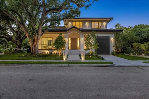 769 NE 72nd Terrace Miami FL 33138