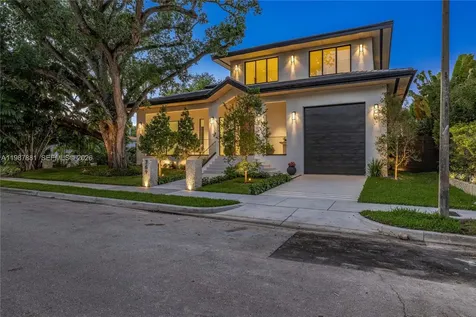 769 NE 72nd Terrace Miami FL 33138
