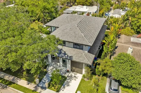 769 NE 72nd Terrace Miami FL 33138