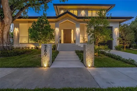 769 NE 72nd Terrace Miami FL 33138