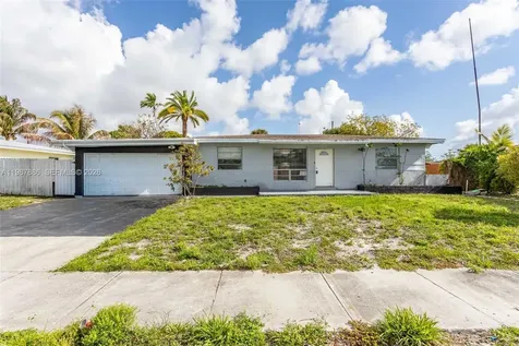 3751 SW 32nd Court West Park FL 33023