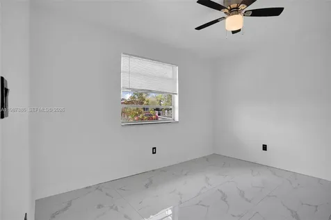 3751 SW 32nd Court West Park FL 33023