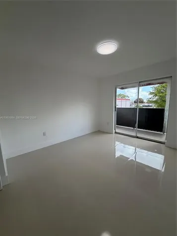 1550 W 7th Court Hialeah FL 33010
