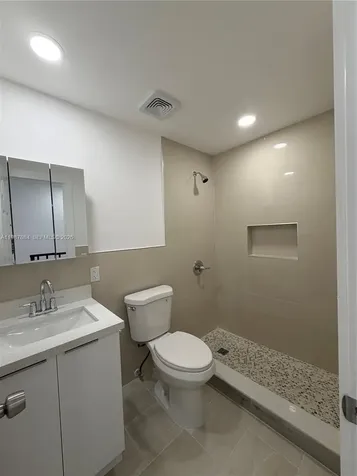 1550 W 7th Court Hialeah FL 33010