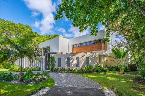 4041 S Le Jeune Road Miami FL 33146