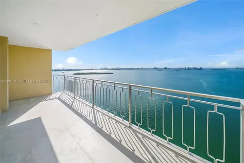 11111 Biscayne Boulevard Miami FL 33181