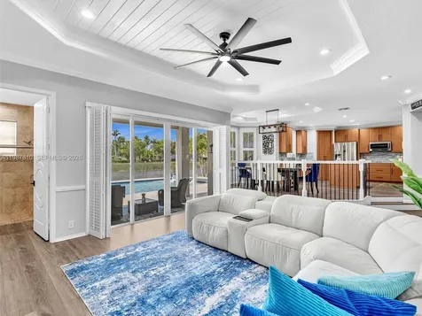 8878 Cobblestone Point Circle Boynton Beach FL 33472