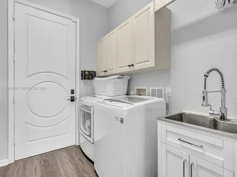 8878 Cobblestone Point Circle Boynton Beach FL 33472