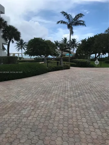 Hollywood FL 33019