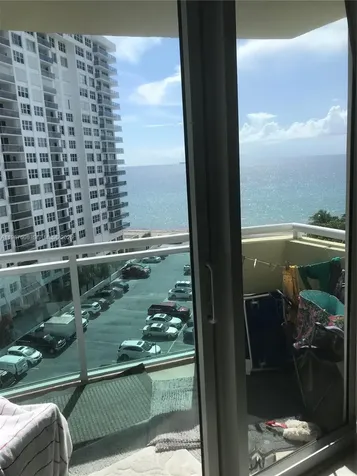 Hollywood FL 33019